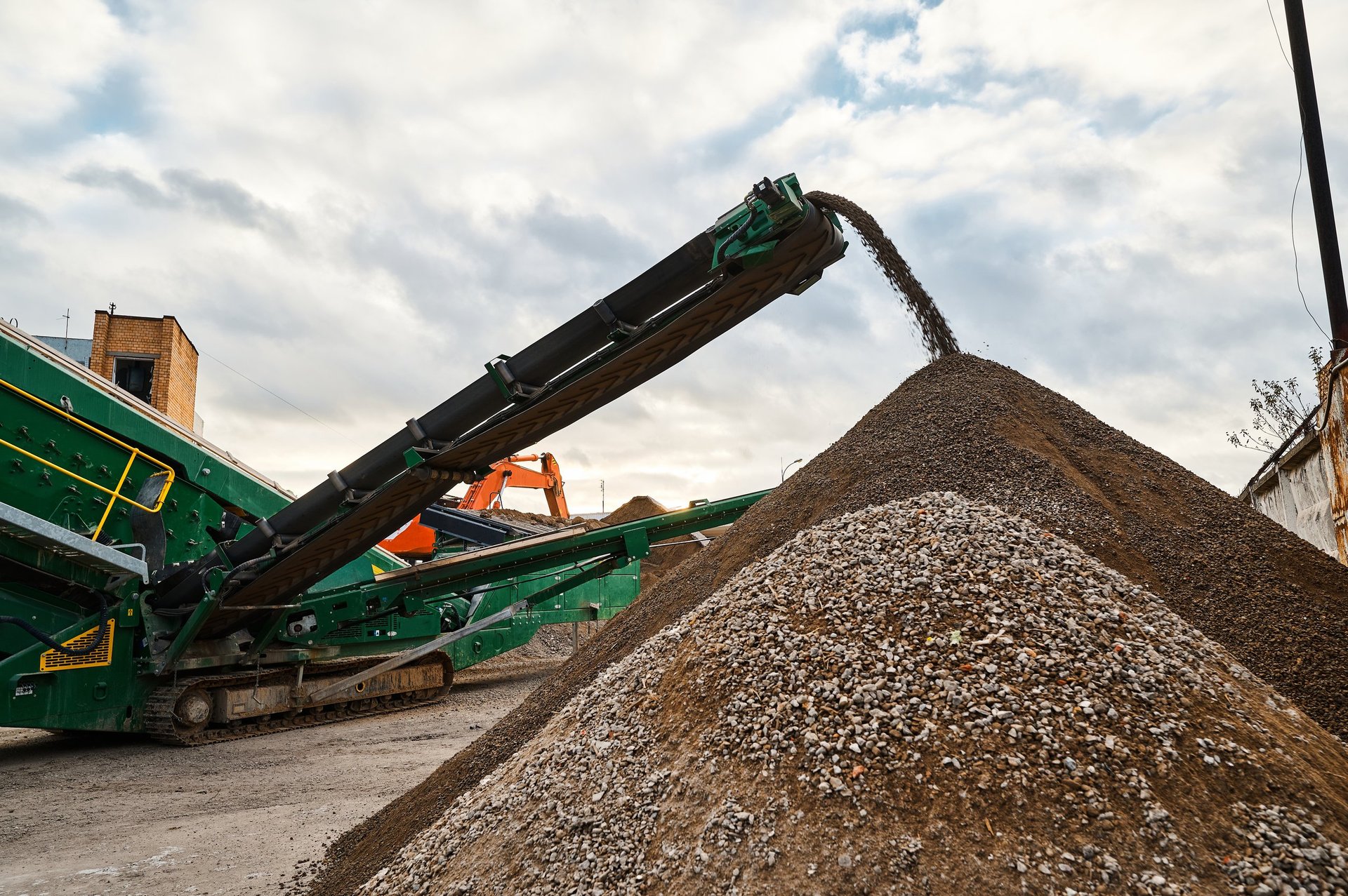 Trituradora móvil en operación